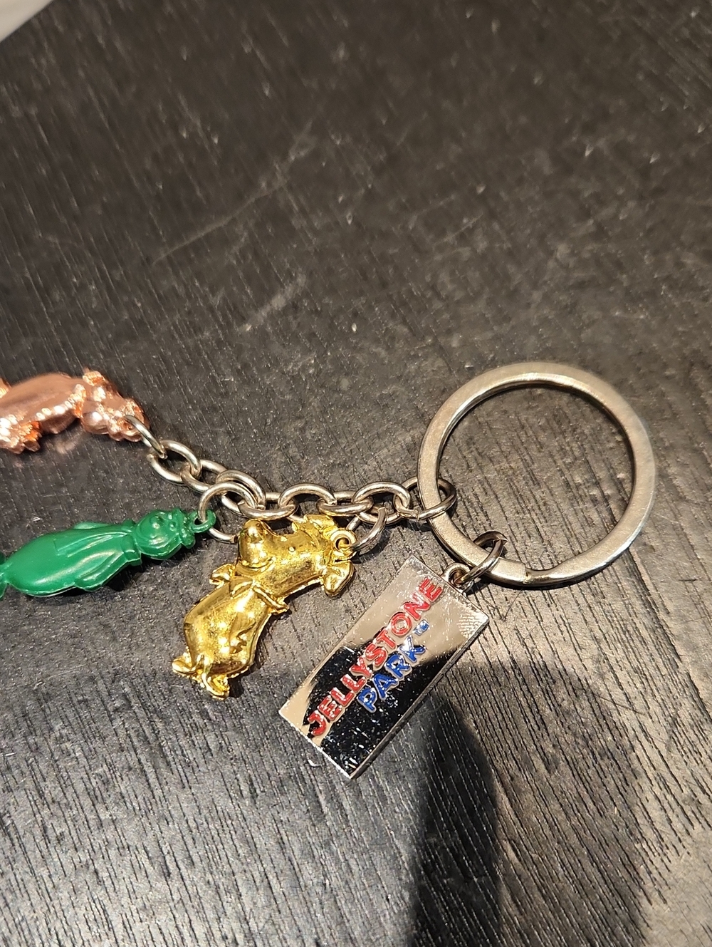 EUC Hanna Barbara Jellystone Park 3 Characters Keychain